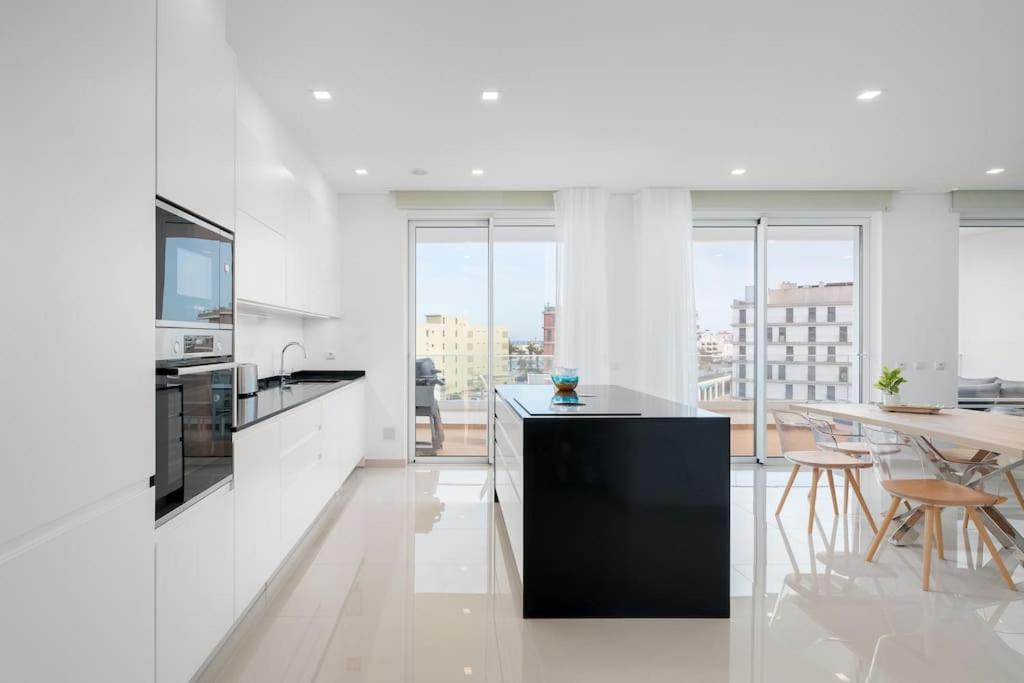 Marina View Modern Lagos Apartment Buitenkant foto